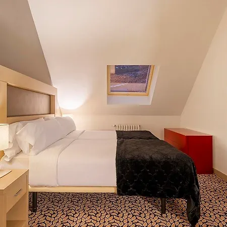 Eurostars Royal Tanau 5* Бакейра-Берет