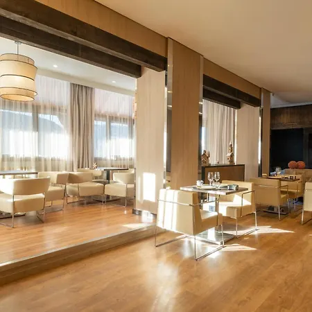 Eurostars Royal Tanau Отель 5*